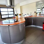 Сasa de vacaciones Villa Camarguaise entre la playa y el centro de la ciudad con piscina *