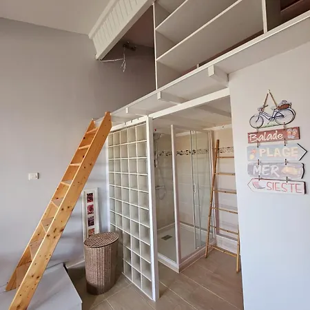 Camarguaise Entre Et Centre Avec Bassin Exterieur Holiday home